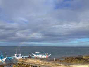 アニラオの海の虹